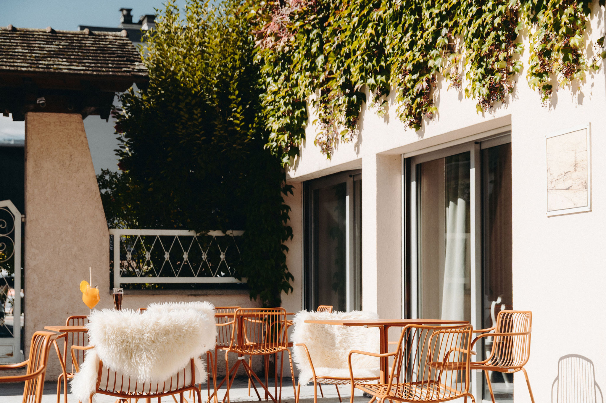 bar with terrace in Saint-Gervais